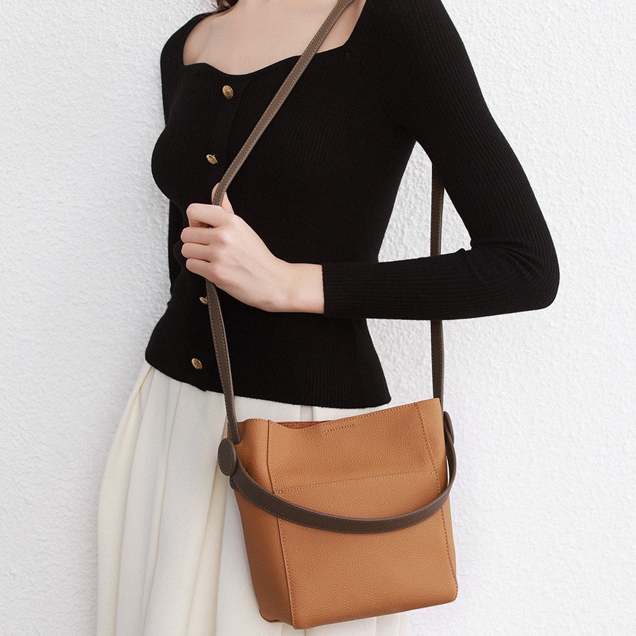 Free Shipping Designer Bags High-end Crossbody Bag Large Capacity Shoulder Bag New Commuter Women's Handbag Tote Bucket Luxury Bag Genuine Leathe