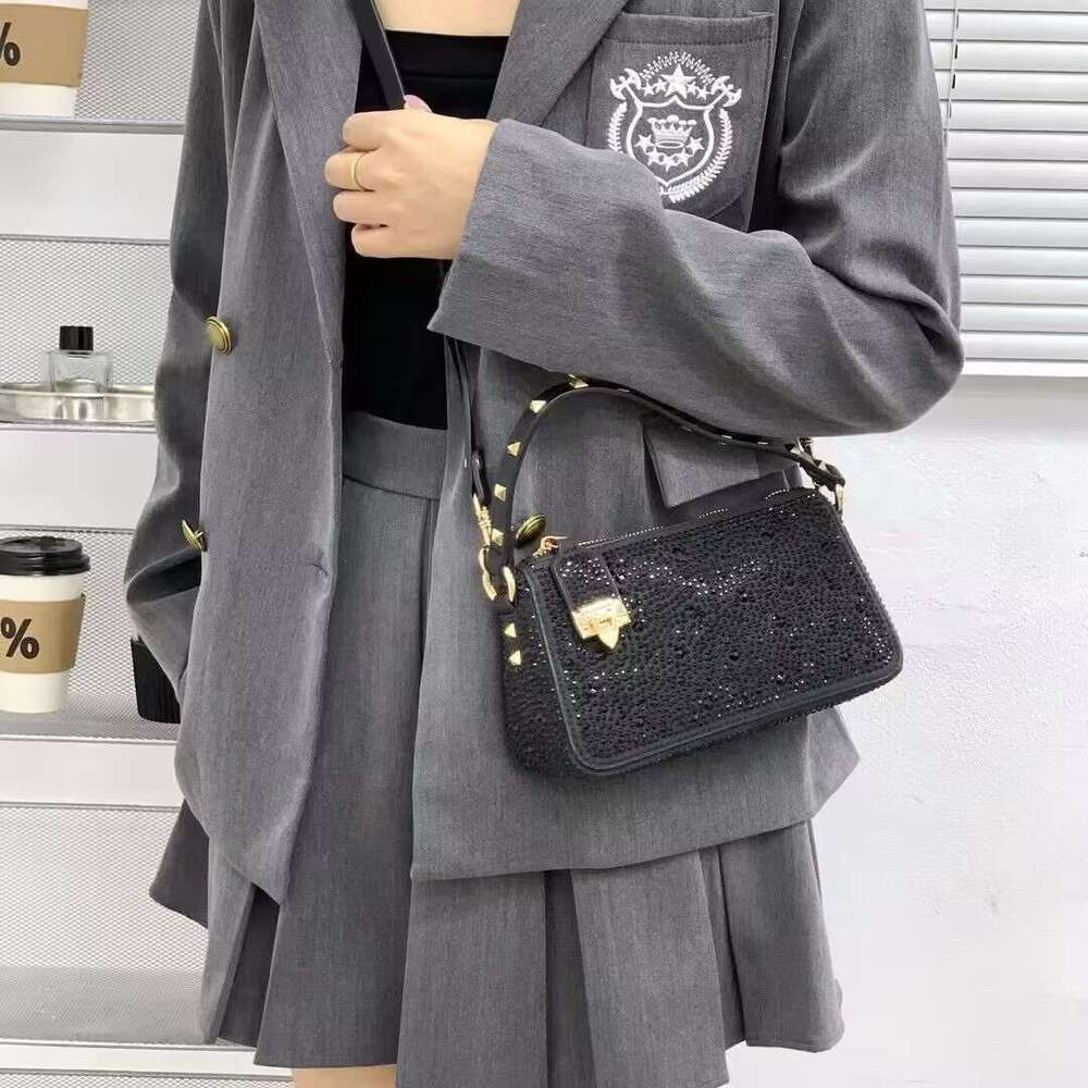 2024 New Mini Diamond-Studded Handbag Flap Shoulder Crossbody Versatile Women's Small Square Bag