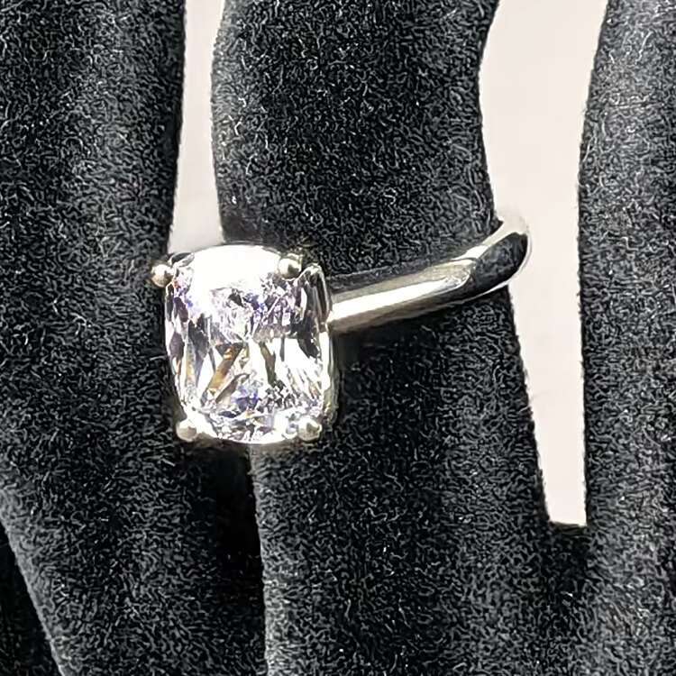 2023 Wholesale 925 Sterling Silver Engagement Wedding Ring Simple Classic Rhodium Plated Moissanite for Women Great Gift Idea