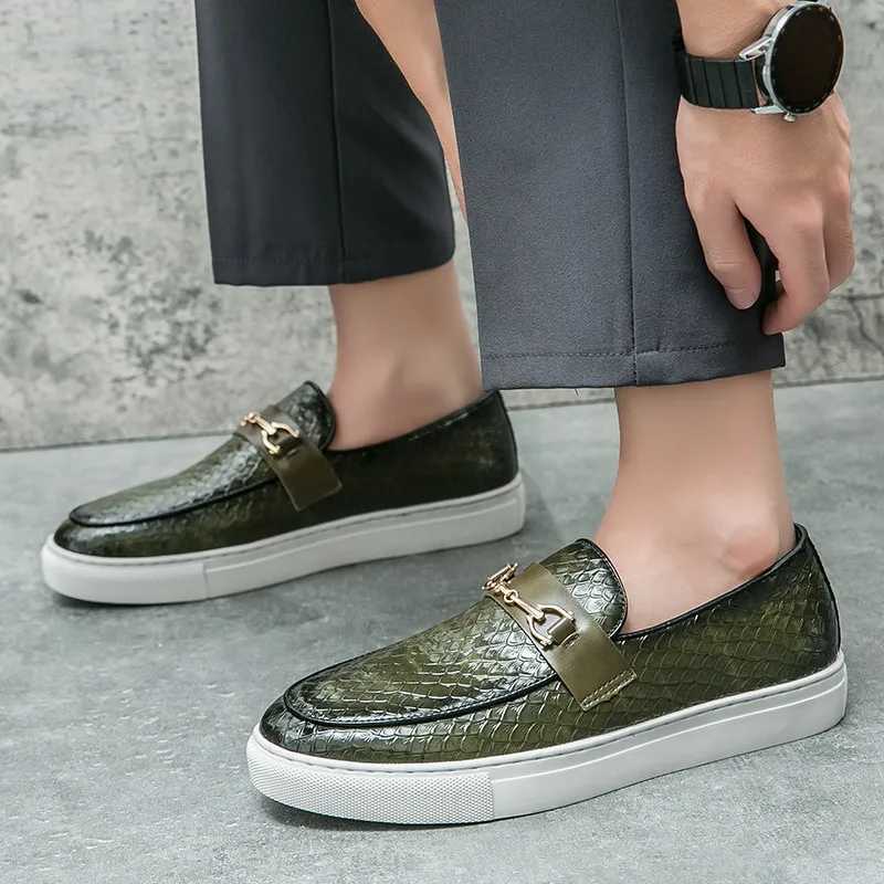 British style Green Leather Loafers Men Fi Business Office Casual Shoes Men Casual Dress Leather Shoes for MenXJ250614