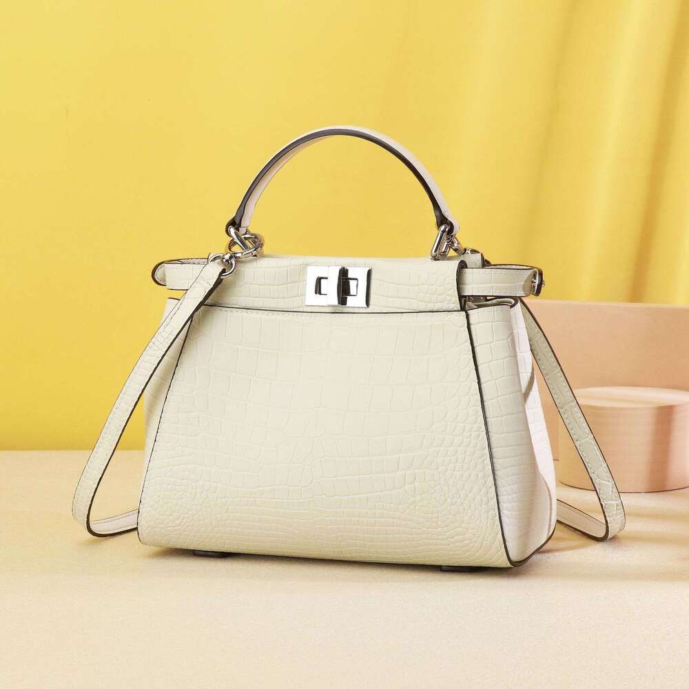 New 2024 Crocodile Pattern Simple Luxury Versatile High-end Women's Handbag Kitten Bag Live Broadcast