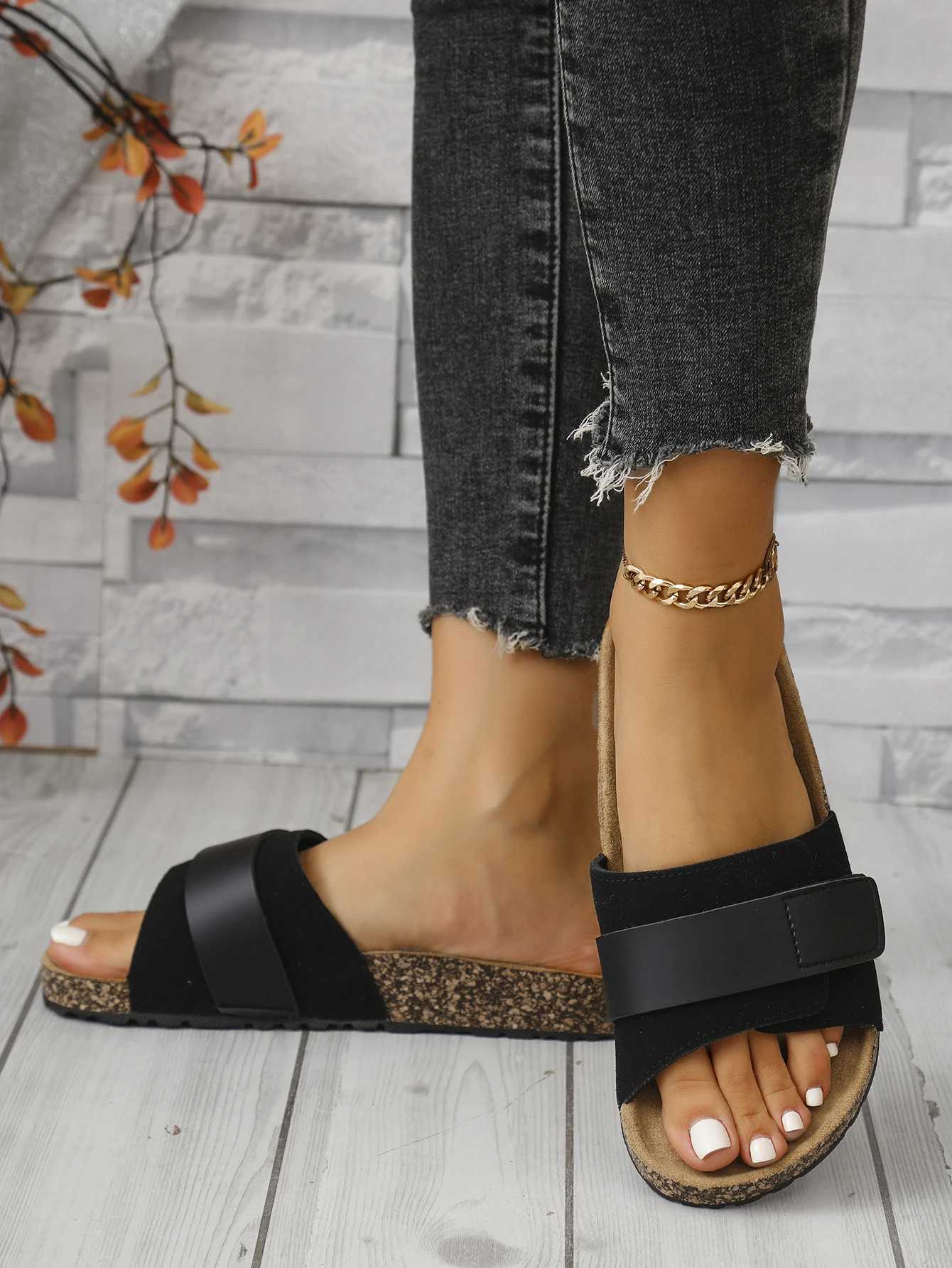 Womens Fashion Slippers Waterproof Non-Slip Thick Sole Wear-Resistant Soft Sole Comfortable Home Outdoor Daily Slip-On Slippers Z250614