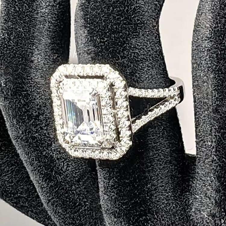 New GRA Fine Jewelry Design Rhodium Plated 925 Silver VVS Moissanite Diamond Engagement Cluster Ring for Women Men