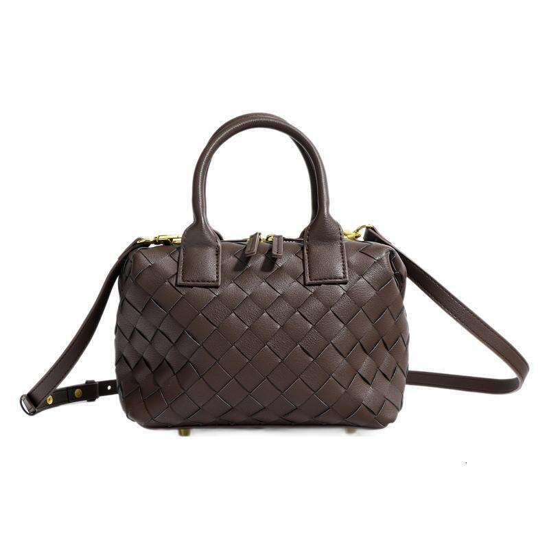 2025 Two-Layer Cowhide Woven Fashionable Stylish Tote Bag Genuine Leather Shoulder Handbag For Women Daily Matching