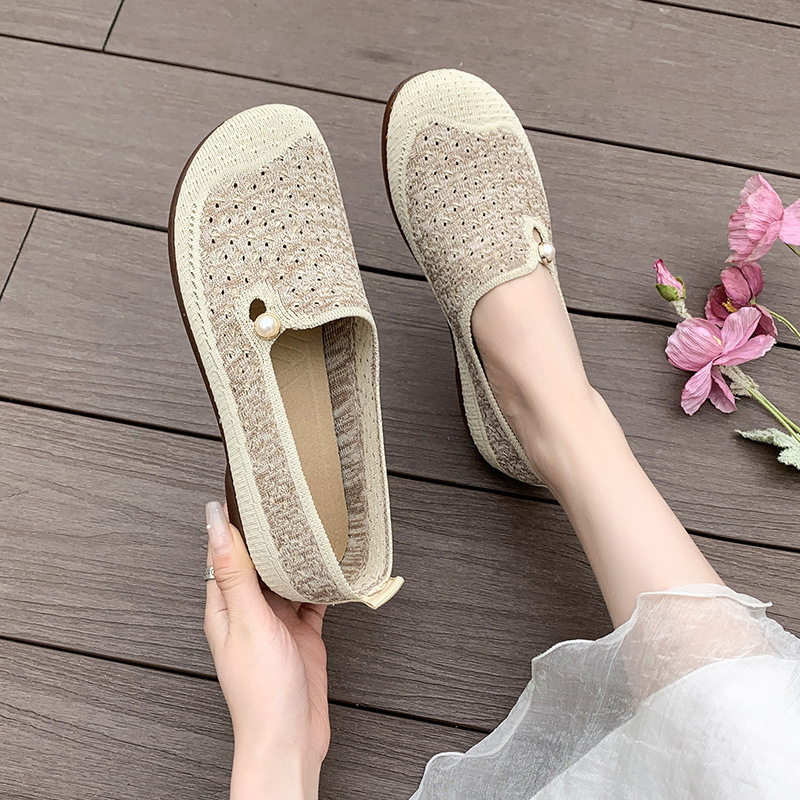 Ddmyoutdoor Summer New Women S Breathable Hollow Mesh Soft Sole Middle Aged Mom Shallow Casual Shoes Crochet Outdoor Shoes