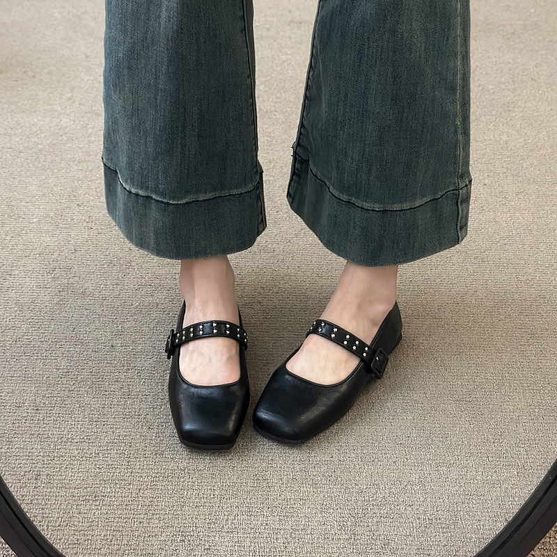 Ddmyoutdoor Low Heel Square Toe Mary Jane Belt Buckle Spring Autumn New Flat Rivet Small Leather One Strap Single Shoes Outdoor Shoes