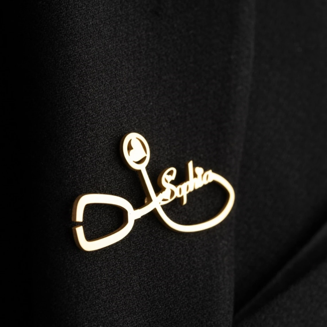 Custom Heart Stethoscope Name Brooches For Doctor Women Men Stainless Steel Personalized Professional Dr Pins Nurse Jewelry 250610
