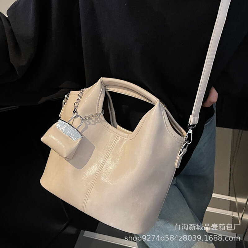 Shoulder bag Crossbody bag Tote Bag women's Handheld 2025 New Fashion Versatile Large Capacity