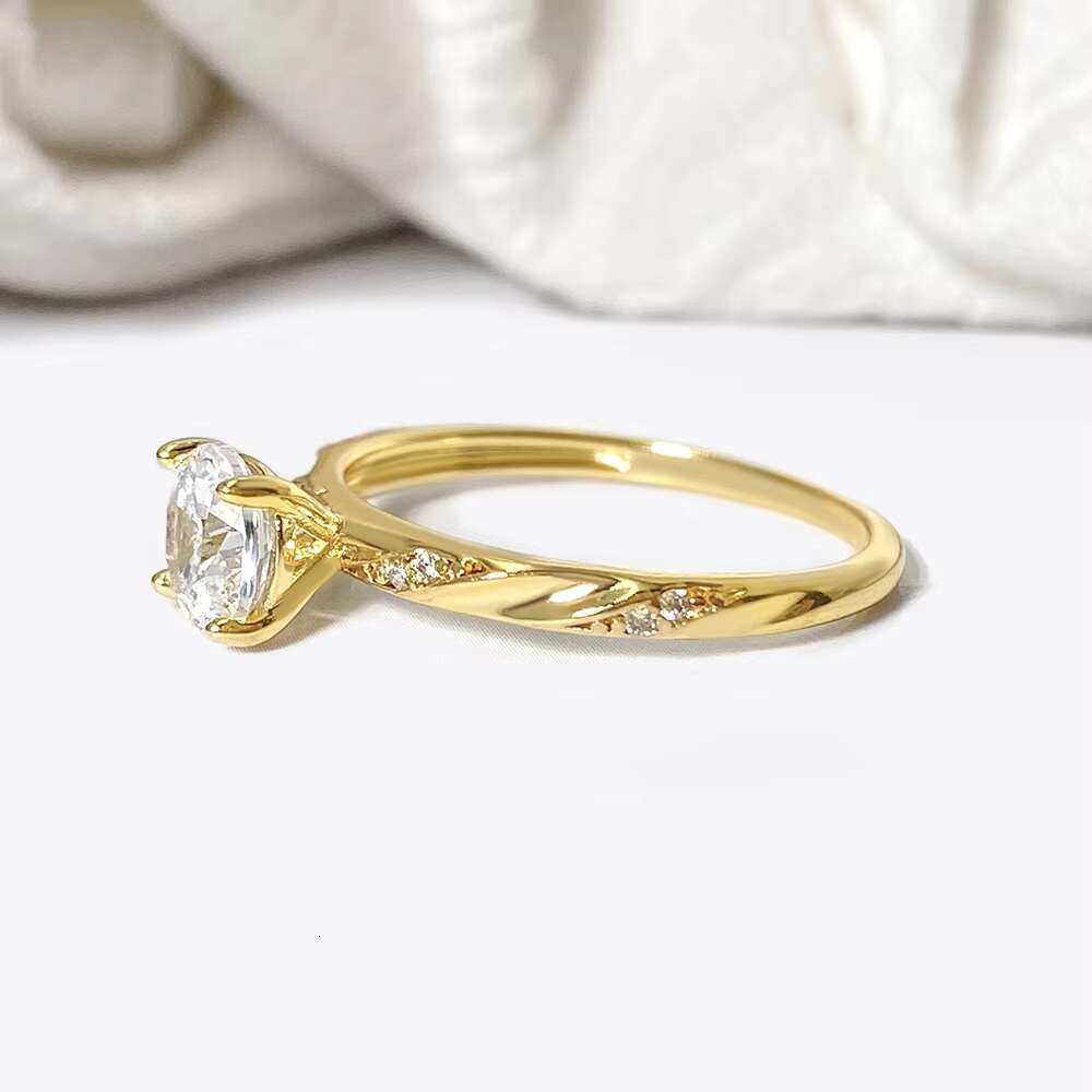 Waterproof Non Tarnish Classic Moissanite Ring S925 Inlaid High Quality 18K Gold Plated Fine Jewelry for Women