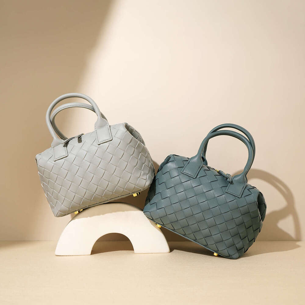 2025 Two-Layer Cowhide Woven Fashionable Stylish Tote Bag Genuine Leather Shoulder Handbag For Women Daily Matching