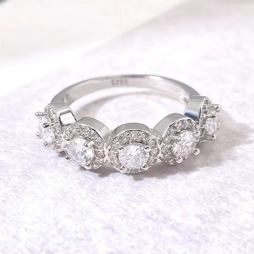 Custom 925 Sterling Silver Luxury High Quality Cute Princess 925 Moissanite Diamond Engagement Wedding Band Halo Ring for Women