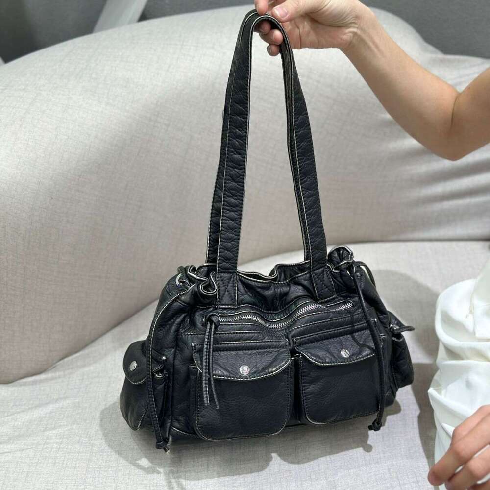 2025 New Women's Fashion Washed Vintage Shoulder Versatile Large Capacity Tote Bag