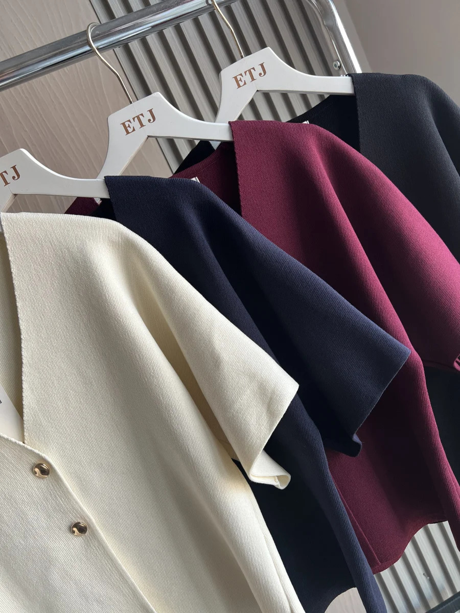 Plain knit shortsleeved cardigan for women traf With metal buttons decoration Vneck and loose short sleeve n 250612