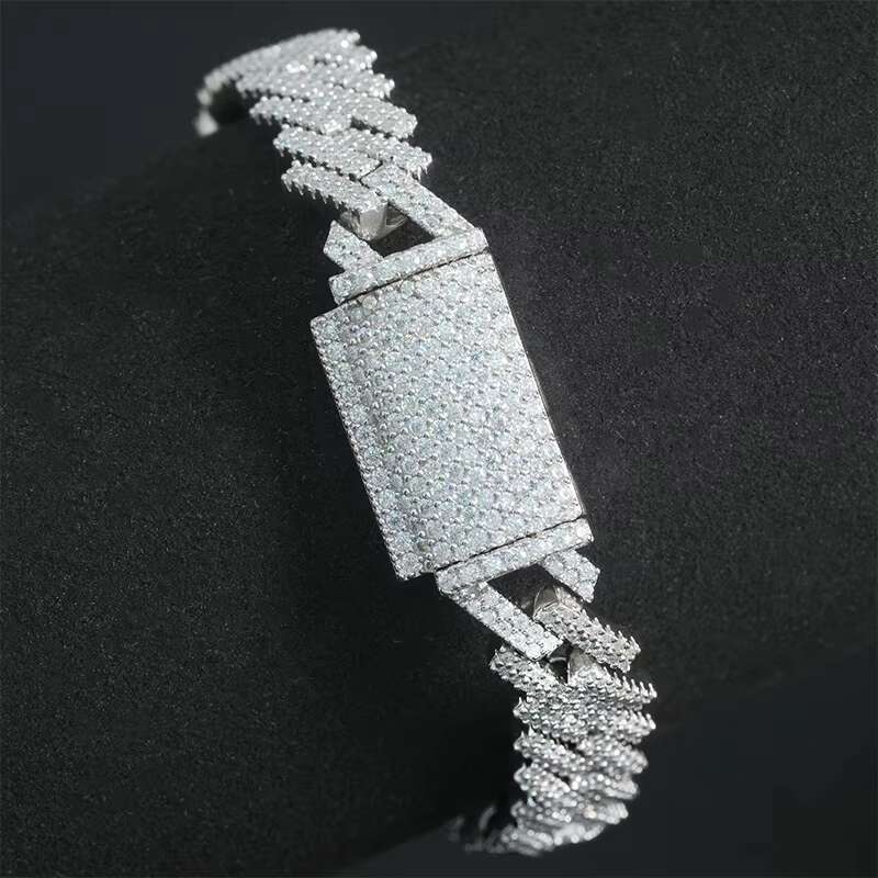 Luxury Men Hip Hop Iced Out Fine Jewelry S925 Silver VVS 10MM Moissanite Cuban Link Chain Necklace