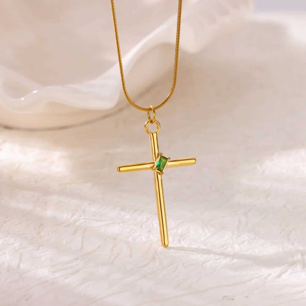 Green Zircon Cross Necklace for Women Stainless Steel Gold Color Cross Pendant Necklaces Fashion Wedding Waterproof Jewelry Gift Z250614