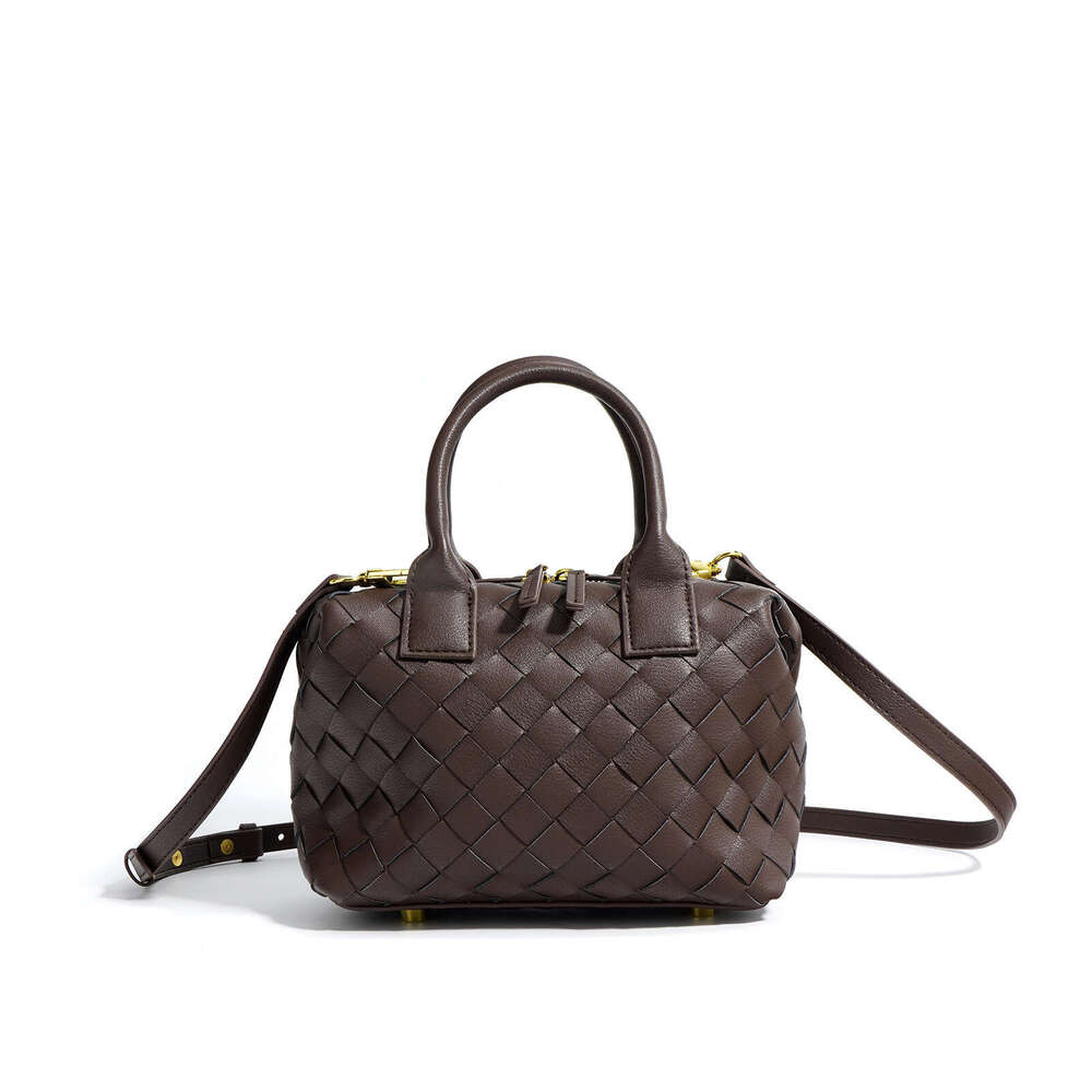 2025 Two-Layer Cowhide Woven Fashionable Stylish Tote Bag Genuine Leather Shoulder Handbag For Women Daily Matching