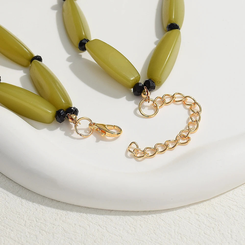 Bohemian Resin White Large Flower Necklace for Women Girls Exaggerated Green Beads Choker Collar Necklace Beach Party Jewelry 250613
