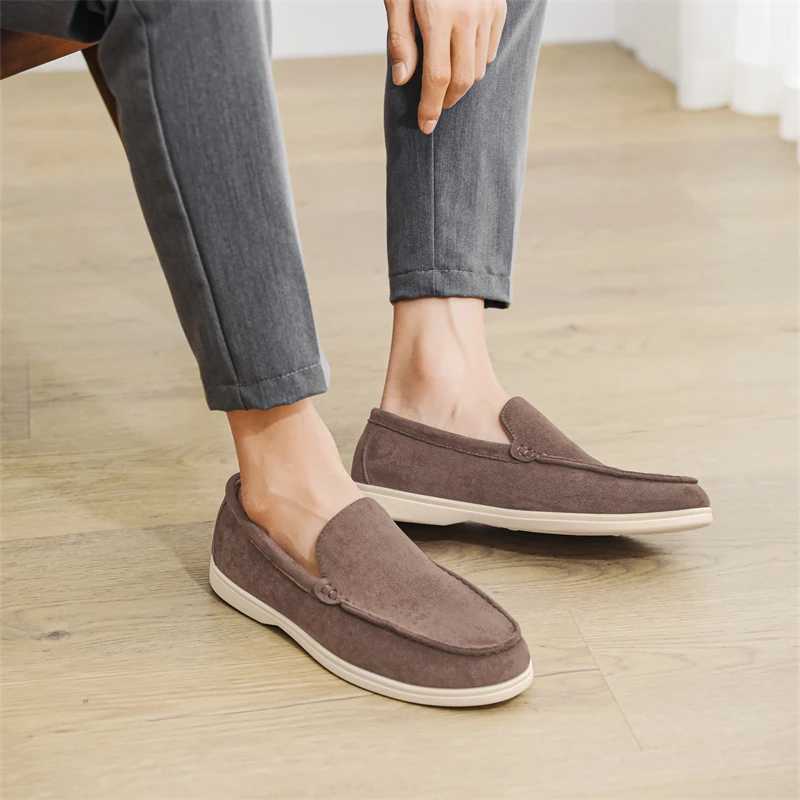 Mens British Loafers Lazy Shoe Flat Casual Slip-On Shoes Fi Suede Flats Classic Round Toe Soft Leather Loafers 2025XJ250614