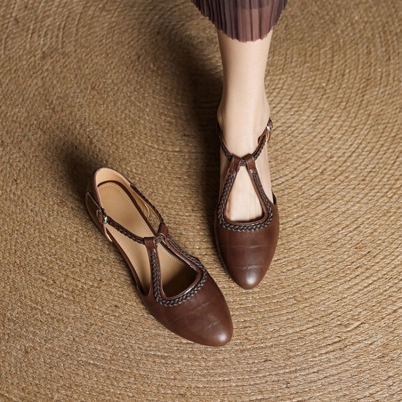 Womens Textured TStrap Flat Sandals Adjustable Ankle Buckle with Woven Detail for Casual Formal Occasions 250605