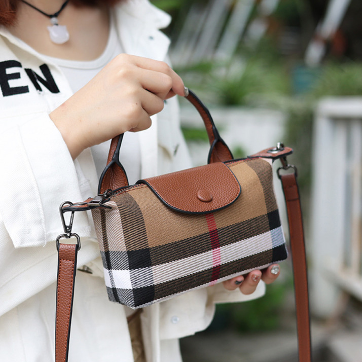 Free Shipping Fashion Designer Casual Bag New Luxury Canvas Plaid Bag Genuine Leather Handbag Shoulder Crossbody Bag High-end Fashion Dumpling Bag For