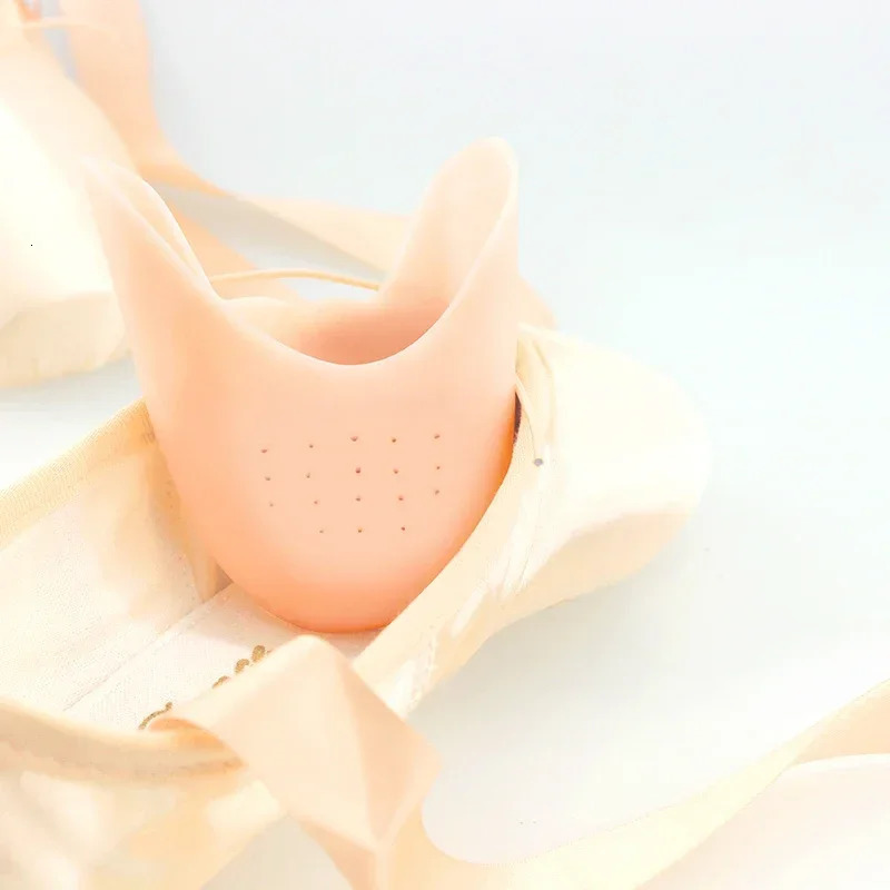 1Pair Toe Protector Silicone Gel Pointe Toe Cap Cover For Toes Soft Pads Protectors For Ballet Shoes Feet Care Tools 250613