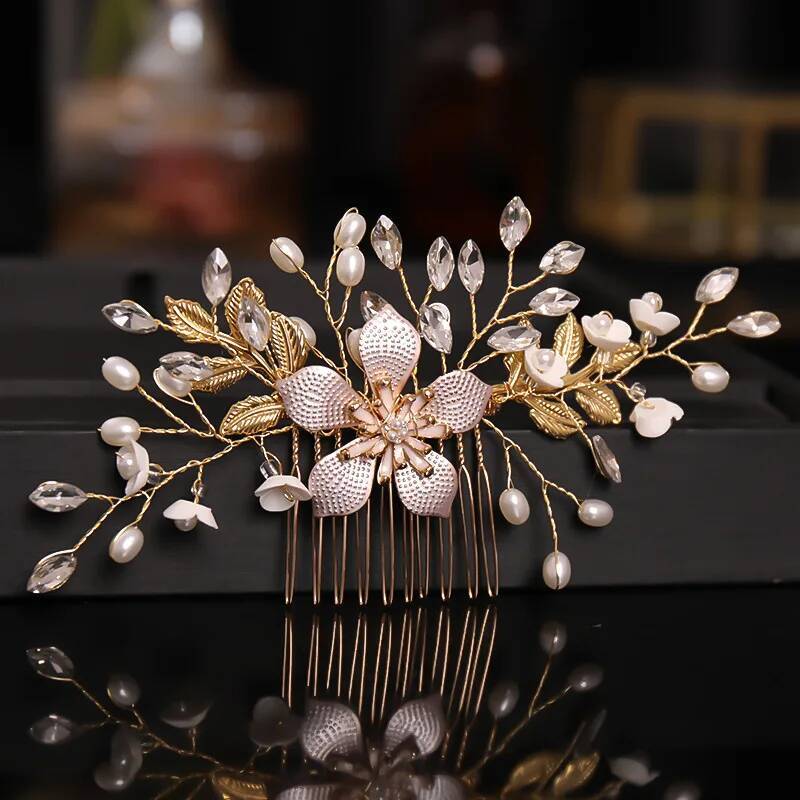 Bridal Wedding Pearl Flower Hairpin Side Golden Leaf Shaped Alloy Tiaras Insert Comb Hair Jewelry Bride Headwear
