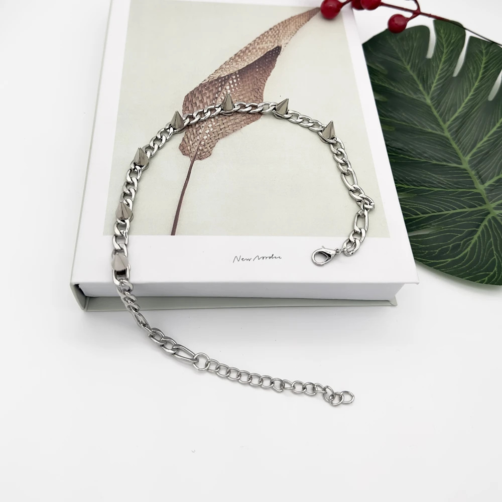 Retro Punk Silver Plated Cuban Chain Spiked Rivet Choker Collar Necklace for Women Men Unisex Grunge Goth Choker Y2K Jewelry 250613