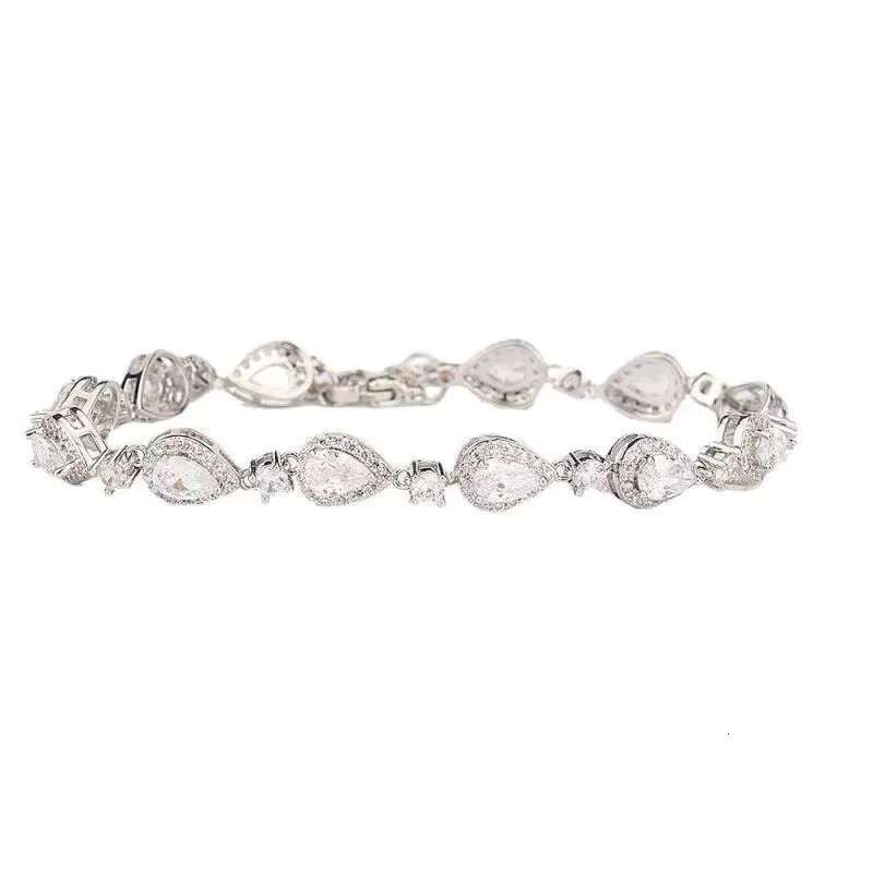 New Iced Out 925 Sterling Silver Heart Shape Moissanite Bracelet Trendy Men Hip Hop Jewelry Moissanite Cuban Link Chain