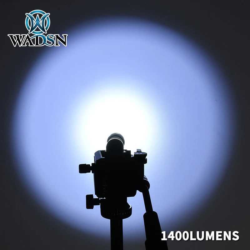 WADSN M600 M600DF Surefir Flashlight 1400 Lumens 13000 Candela High Power Airsoft Gun Light M300 White LED Hunting Weapon Light XJ250613