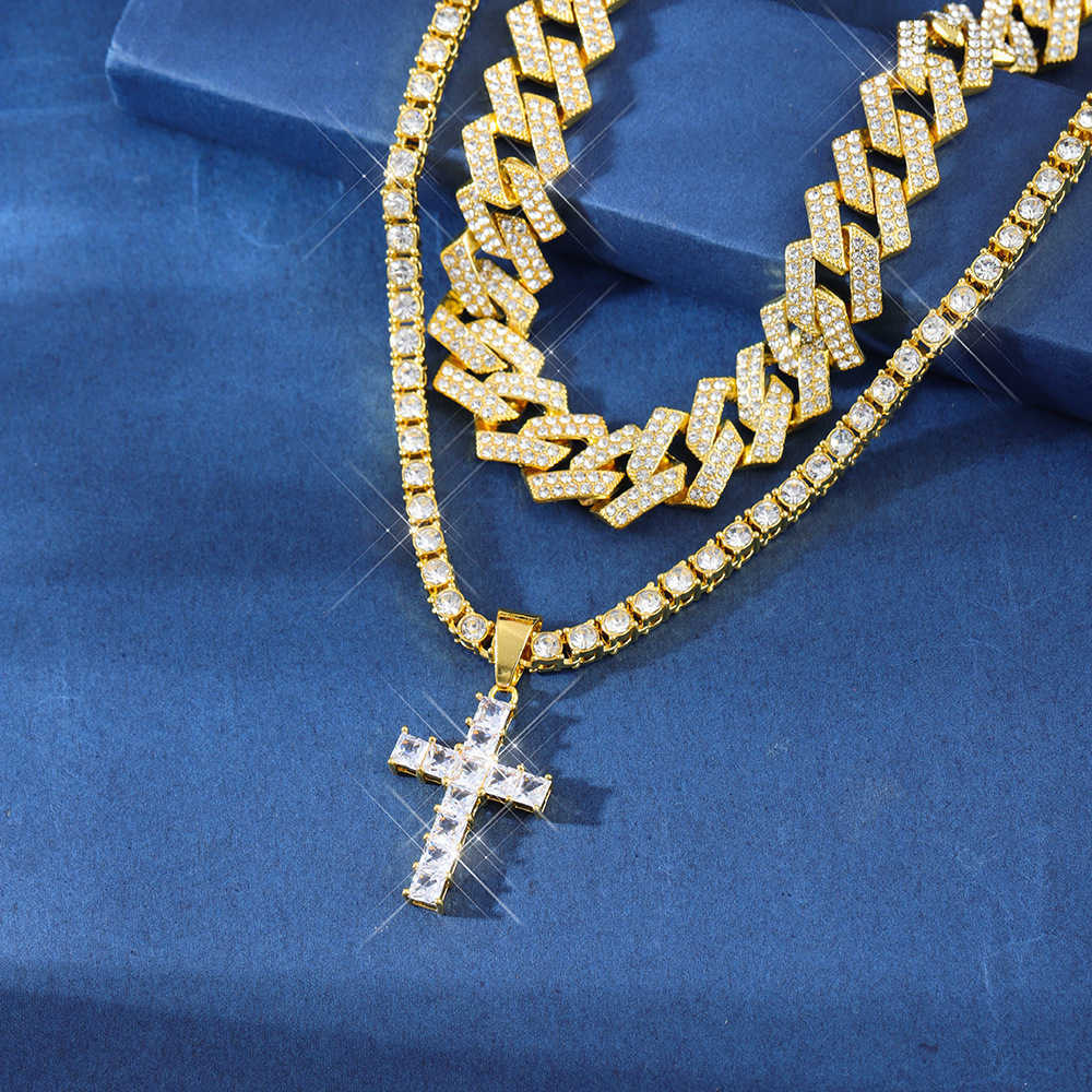 Diamond-studded cross pendant in alloy Cuban chain, single row chain with loop, versatile accessory for all occasions, hip-hop necklace X250224