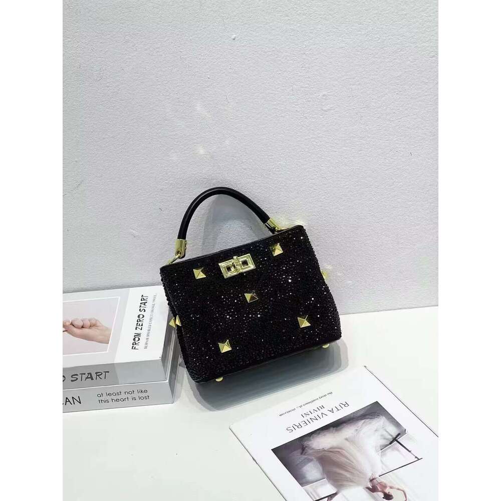 Diamond-Studded New Handbag Flap Shoulder Crossbody Chain Women's Small Square Bag blingbling