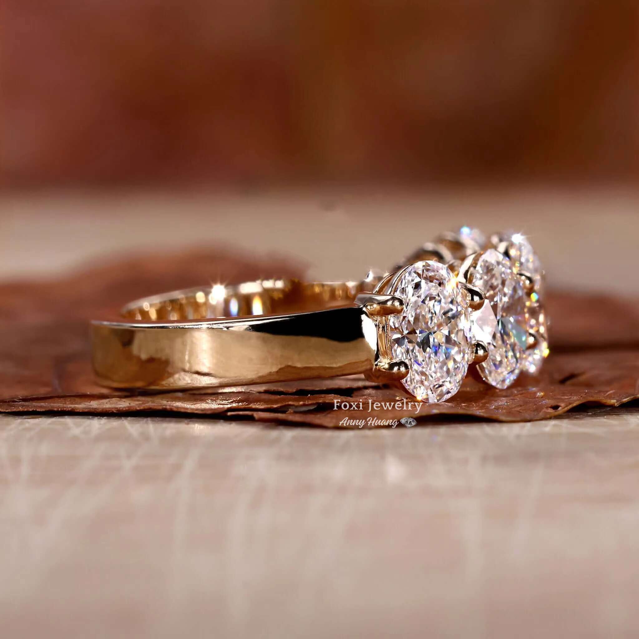 925 Silver Jewelry Yellow Gold Oval Cut Five Stones Lab Grown Diamond Wedding Ring Bling VVS Moissanite Eternity Rings for Women