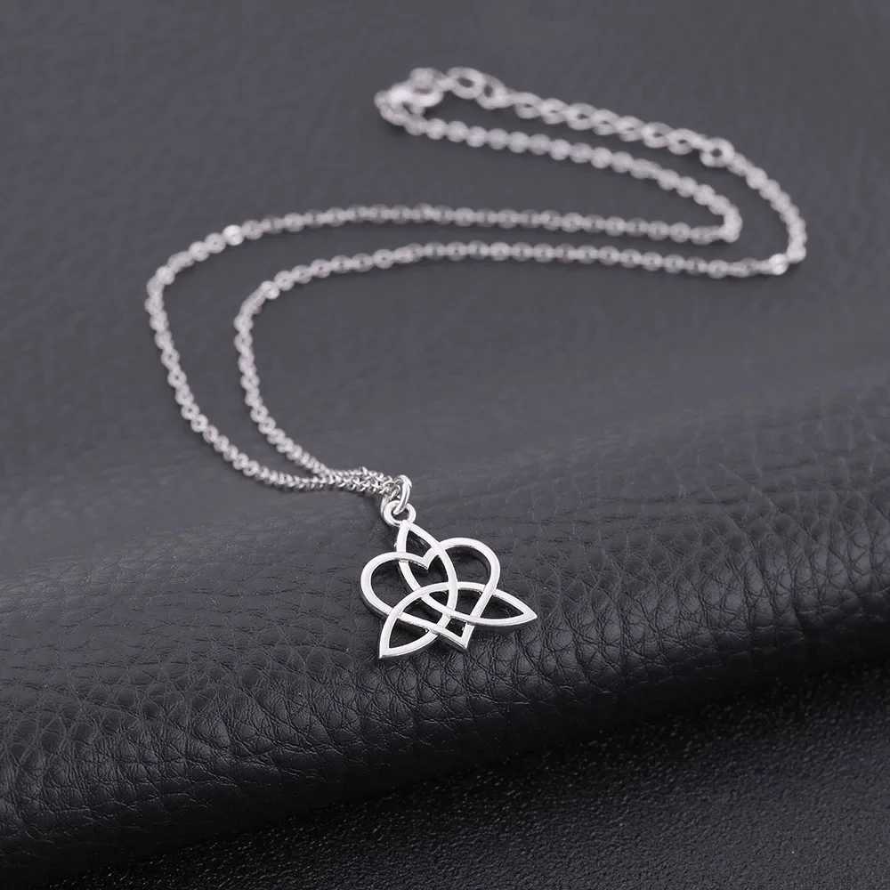 Skyrim Viking Celtics Knot Geometric Pendant Necklace Antique Sliver Triquetra Chain Necklace Amulet Jewelry Gift for Women Z250614