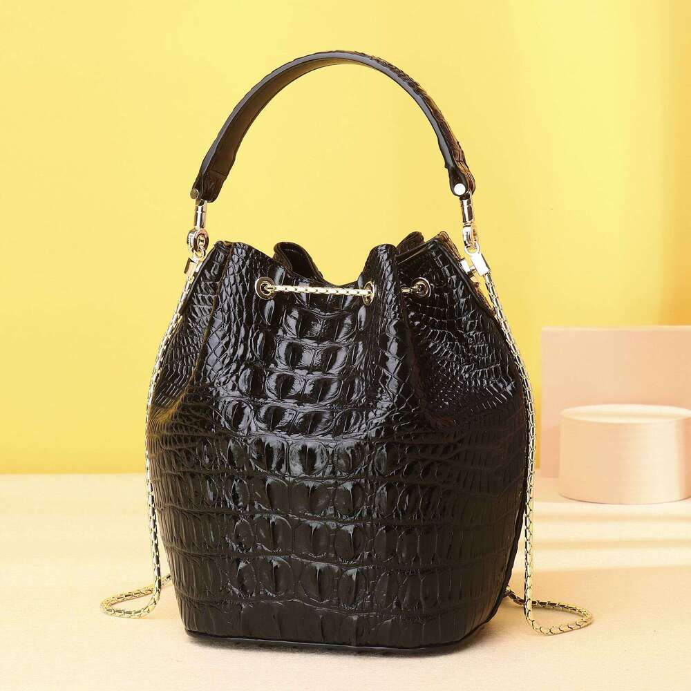 Classic Crocodile Bone Pattern Fashion Handbag Bucket Single Shoulder Crossbody Unique Women's Bag Trendy Style