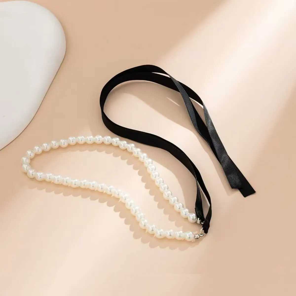 Elegant Black Velvet Ribbon Bowknot Choker Necklace for Women Wed Goth Imitation-Pearl Clavicle Chain Y2K Accessories Z250614