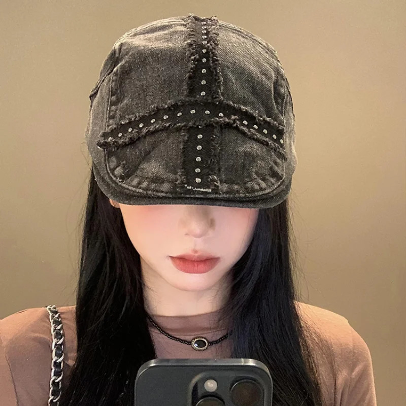 American Rivet Black Forward Hats for Women and Men Summer Casual Versatile Street Trend Retro Washed Denim Berets Y2k 250604