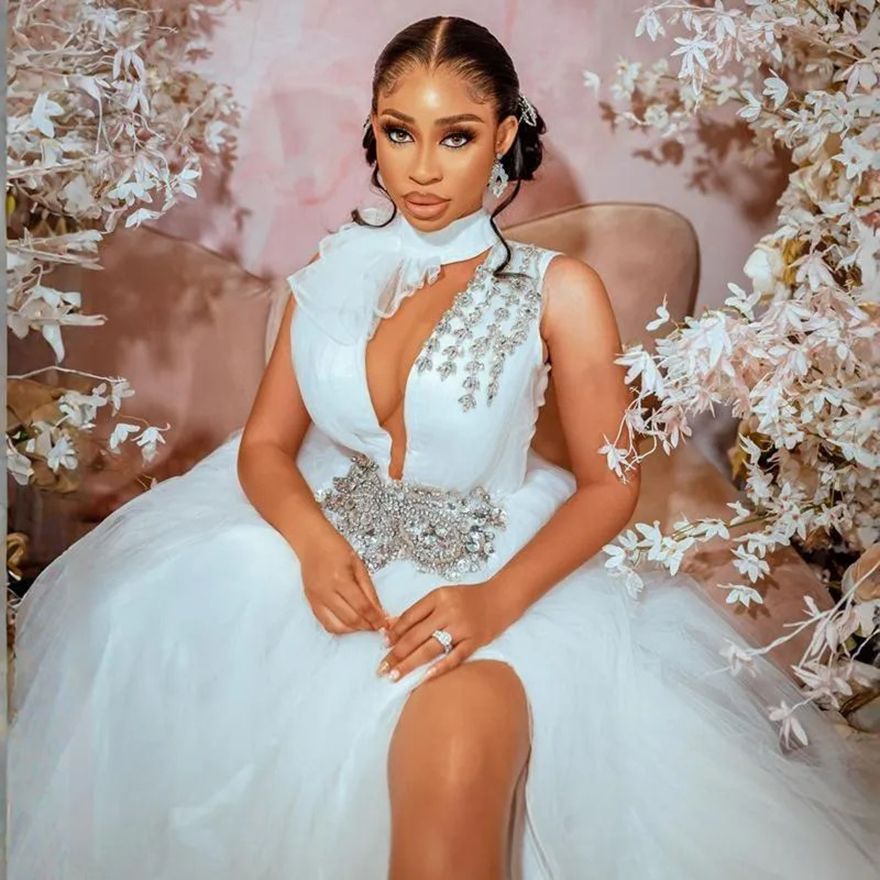 Country Wedding Dresses for Bride Halter Crystals Beaded Tulle Bridal Gowns for African Arabic Black Women Girls Tulle High Split Sexy Marriage Dress 