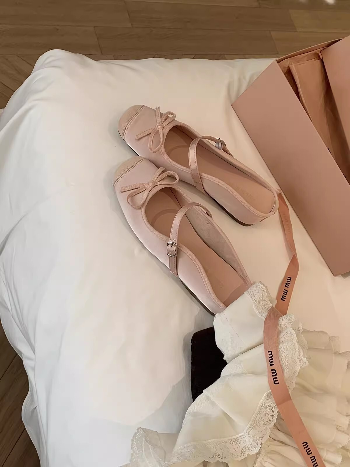 Ddmysheep Ddmysheep Sheepskin Version Grape Mom Height Increasing Closed Toe For Women With Bowknot One Word Shallow Mouth Half Slippers Ballet Flats 