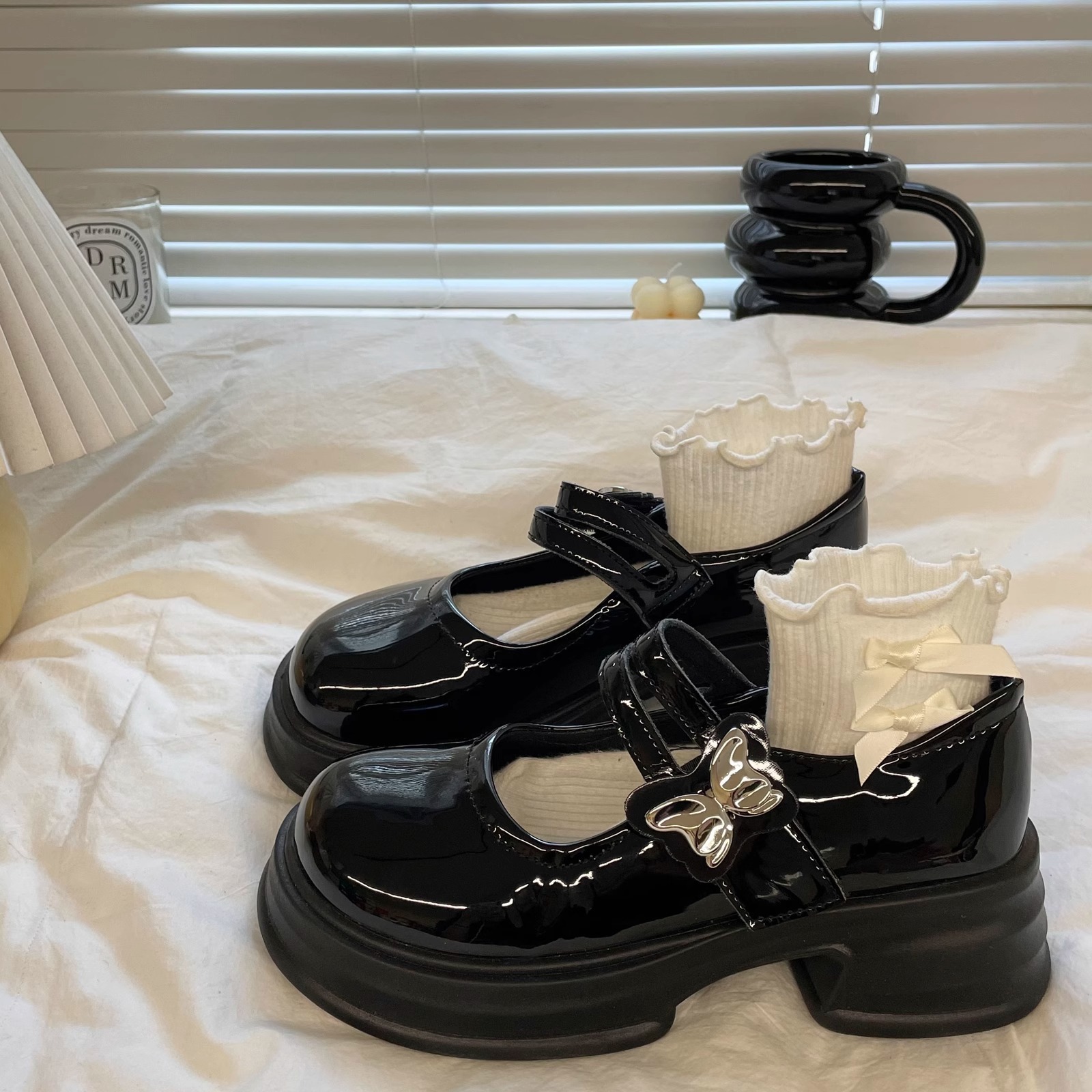 Ddmysports White Pearl Small Leather For Women Summer Shallow Mouth Versatile College Style Thick Sole Round Toe JK Mary Jane Shoes Outdoor Shoes