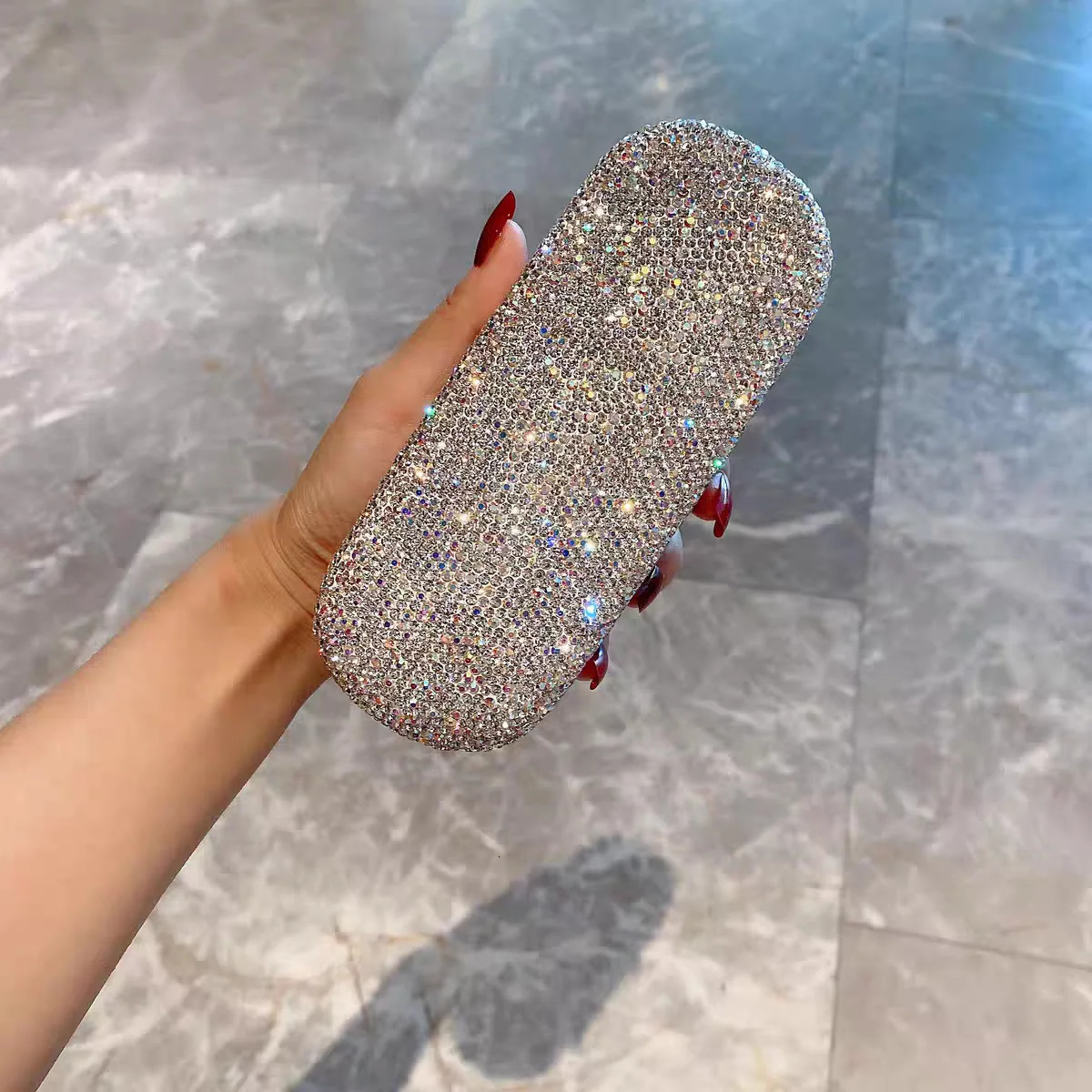 Car Diamond Glasses Case Women Fashion Glitter Reading Myopia Sunglasses Protector Cover Pressure Glasses Storage Box 250610