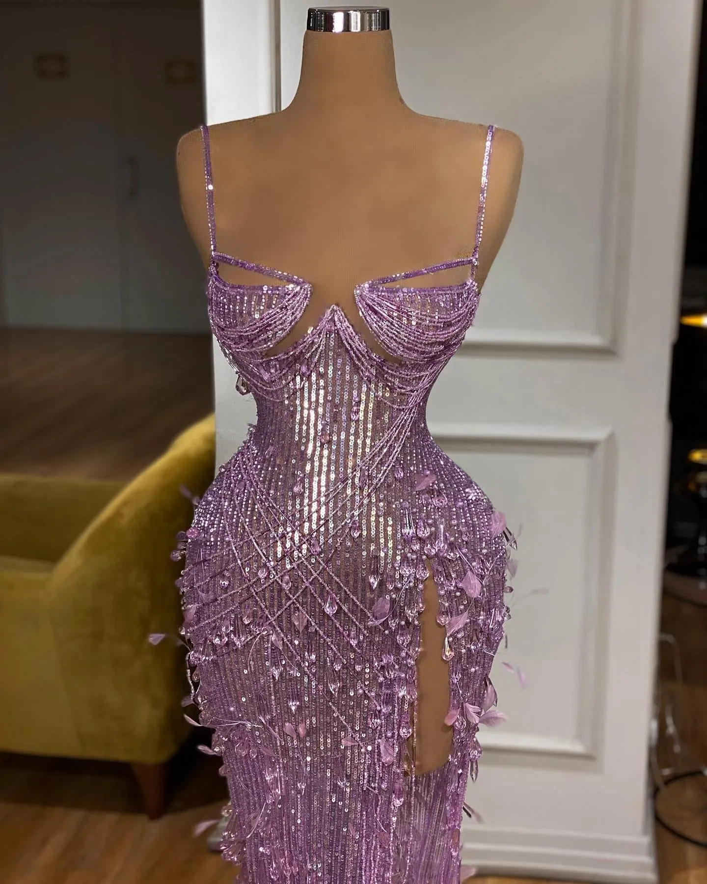 Glitter Sequined Prom Dresses Sexy Spaghetti Straps Side Split Evening Dress Floor Length Appliques Party Gown Customized