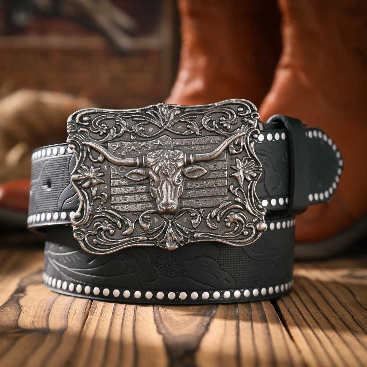 A casual and retro belt a waist accessory for Western-style clothing metal buckle PU belt suitable for both men and women. X250614