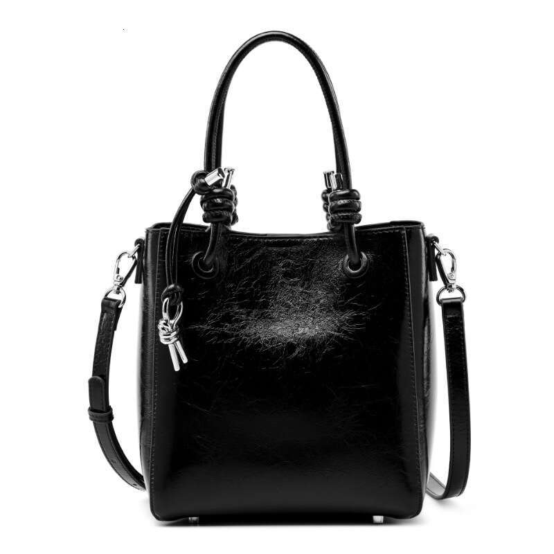 Designer Bag Autumn New Top Layer Cowhide Burst Pattern Single Shoulder Genuine Crossbody Handheld Tote Bucket Niche Oil Wax Leather Women S Bag
