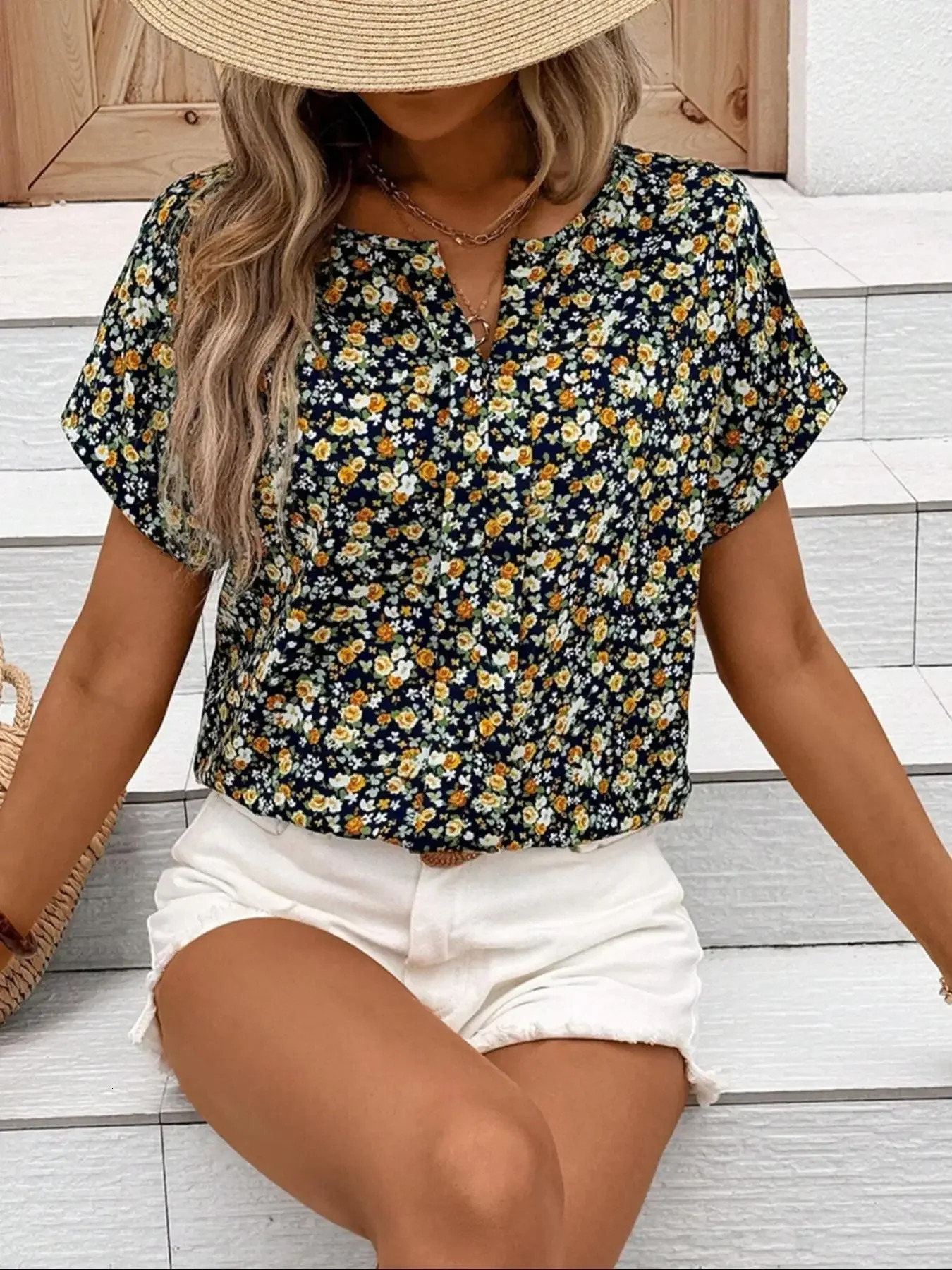 Women Fashion Floral Print Plus Size 1XL5XL Vneck Blouse Shirt Ladies Casual Elegant Long Sleeve Shirt 250614