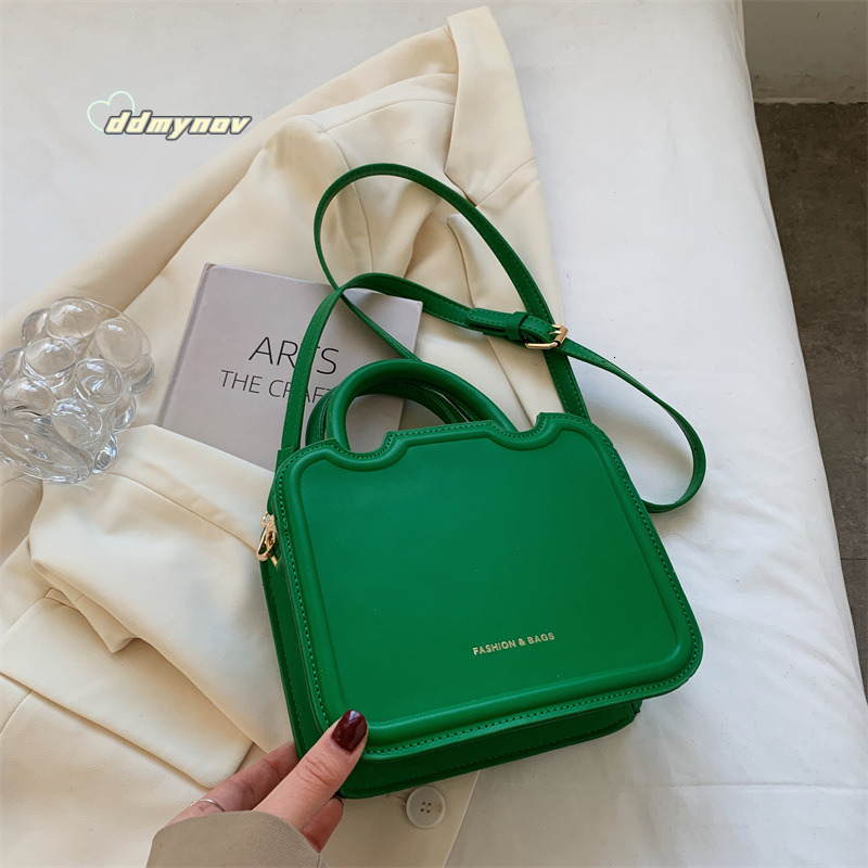 Women's 2024 Summer New Fashion Handbag Crossbody Korean Niche Design Ins Style Shoulder Bag ddmynov