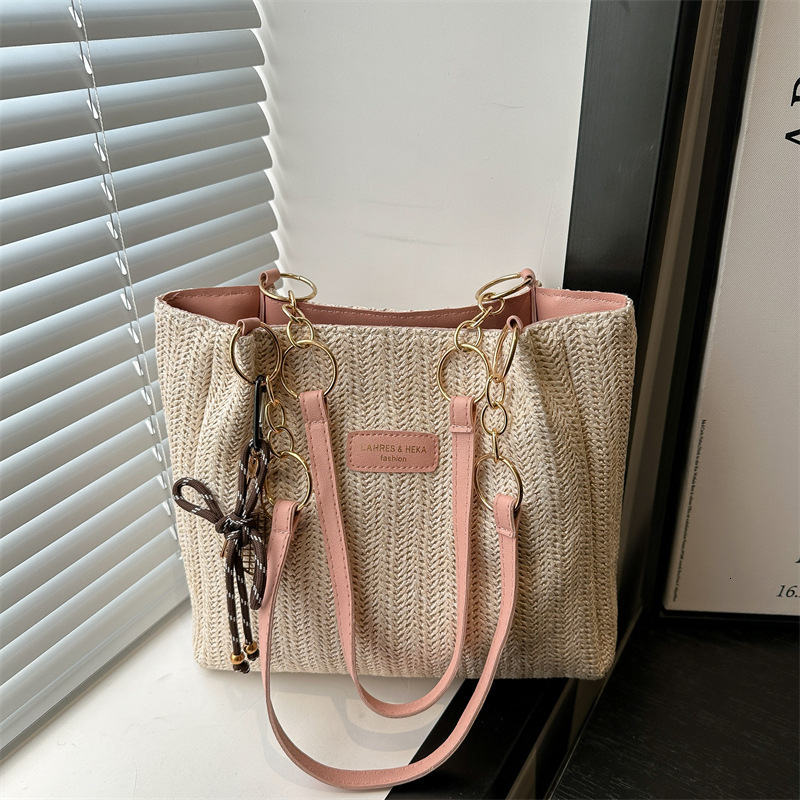Large Capacity Tote Bag for Women 2025 Summer New Straw Woven Shoulder Bag Stylish and Elegant for Work Commute Handbag