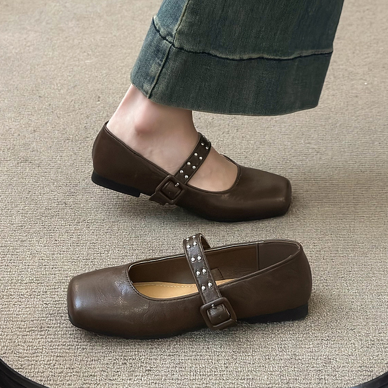 Ddmyoutdoor Low Heel Square Toe Mary Jane Belt Buckle Spring Autumn New Flat Rivet Small Leather One Strap Single Shoes Outdoor Shoes