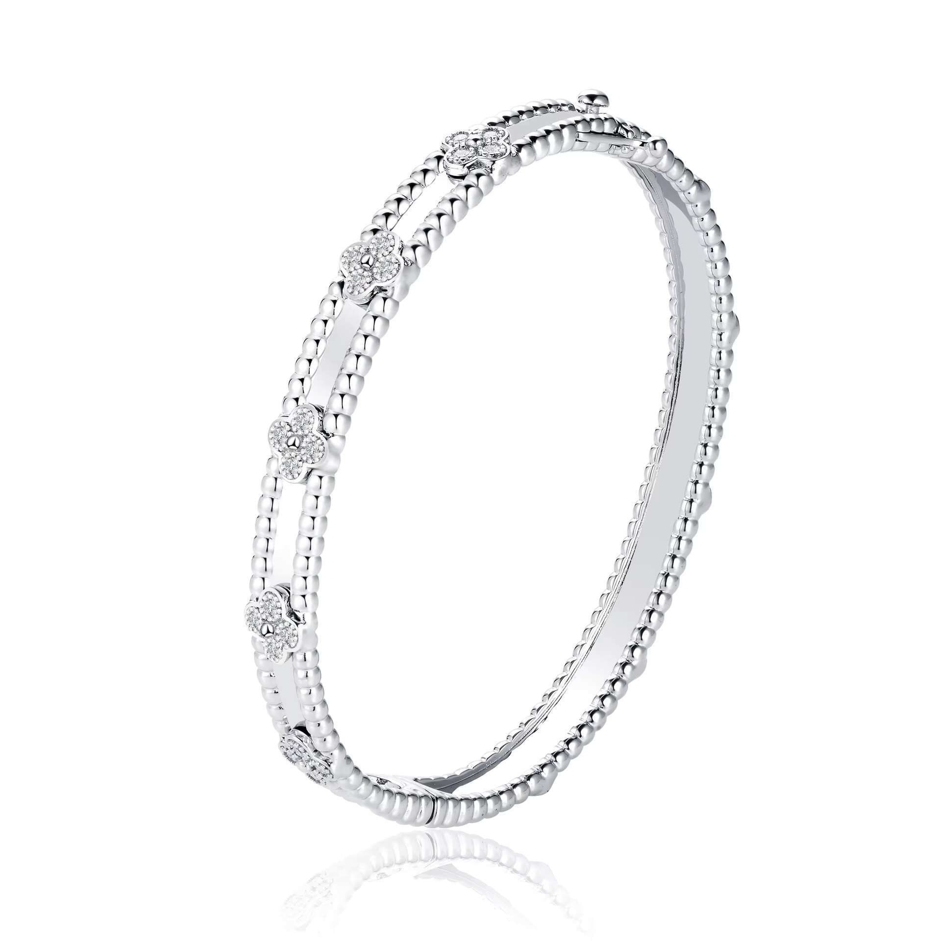 Fashion Bracelet Luxury Women 925 Silver Moissanite Bangle Elegant Moissanite Cluster Bracelet Moissanite Clover Bracelet Bangle