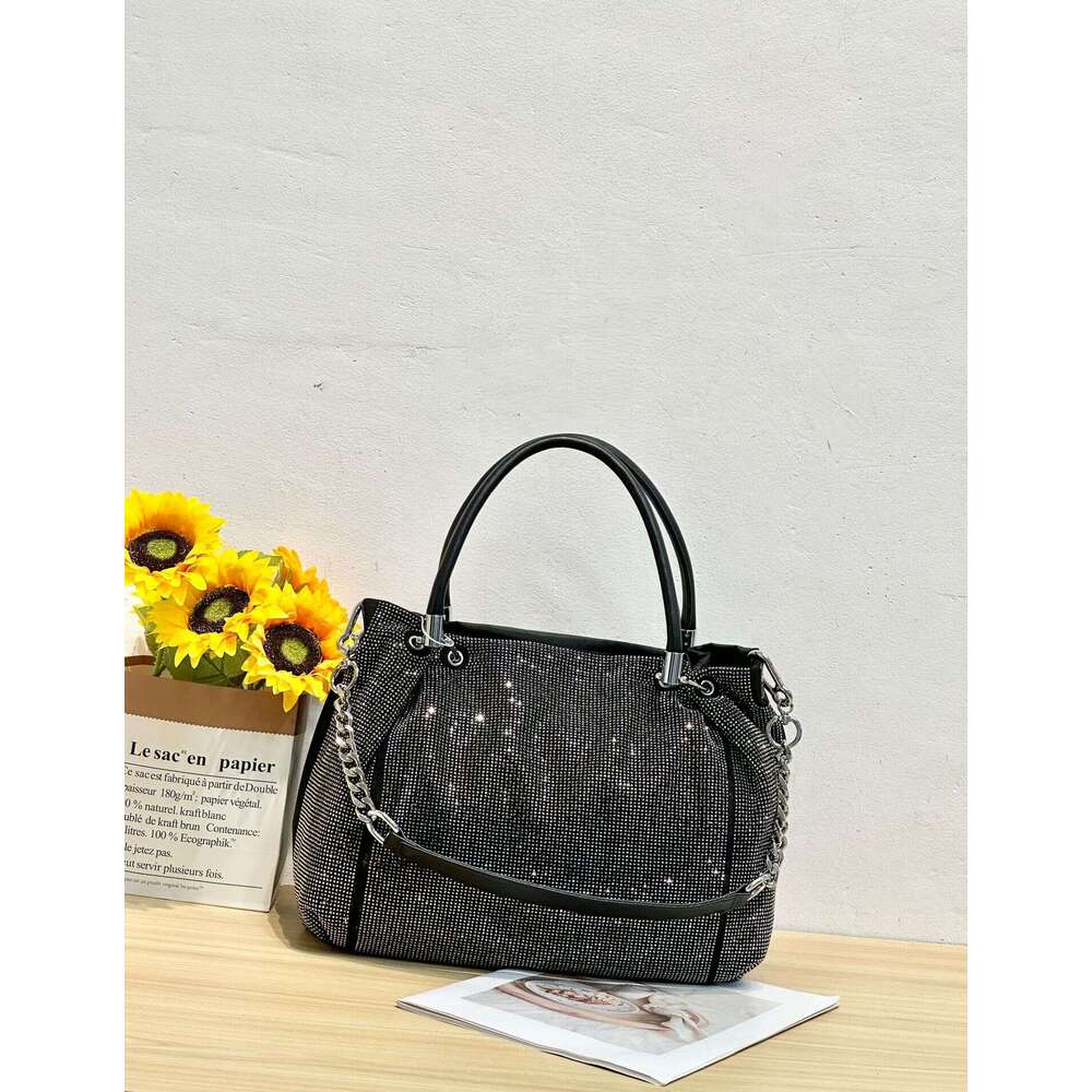 Elegant Lady with Rhinestones Fashion Chain Single Shoulder Crossbody Versatile Exquisite Handbag Water Diamond Tote Bag