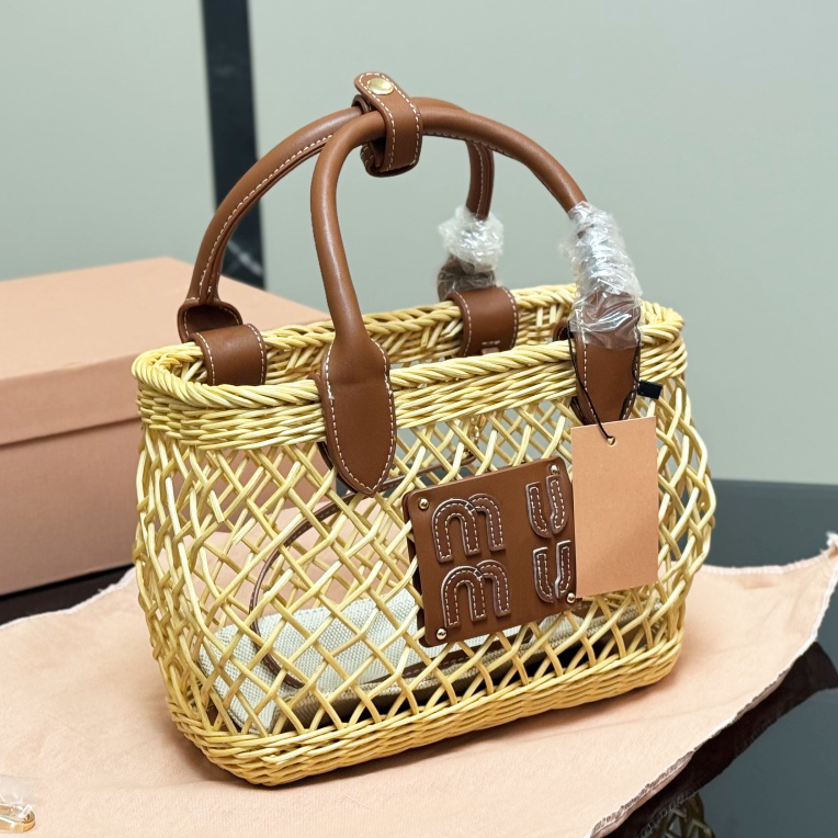 Luxury shoulder designer bag Womens mens wicker woven Basket bag fashion handbags Cross body beach bags totes lady Clutch summer vacation Straw travel Bags Wallet